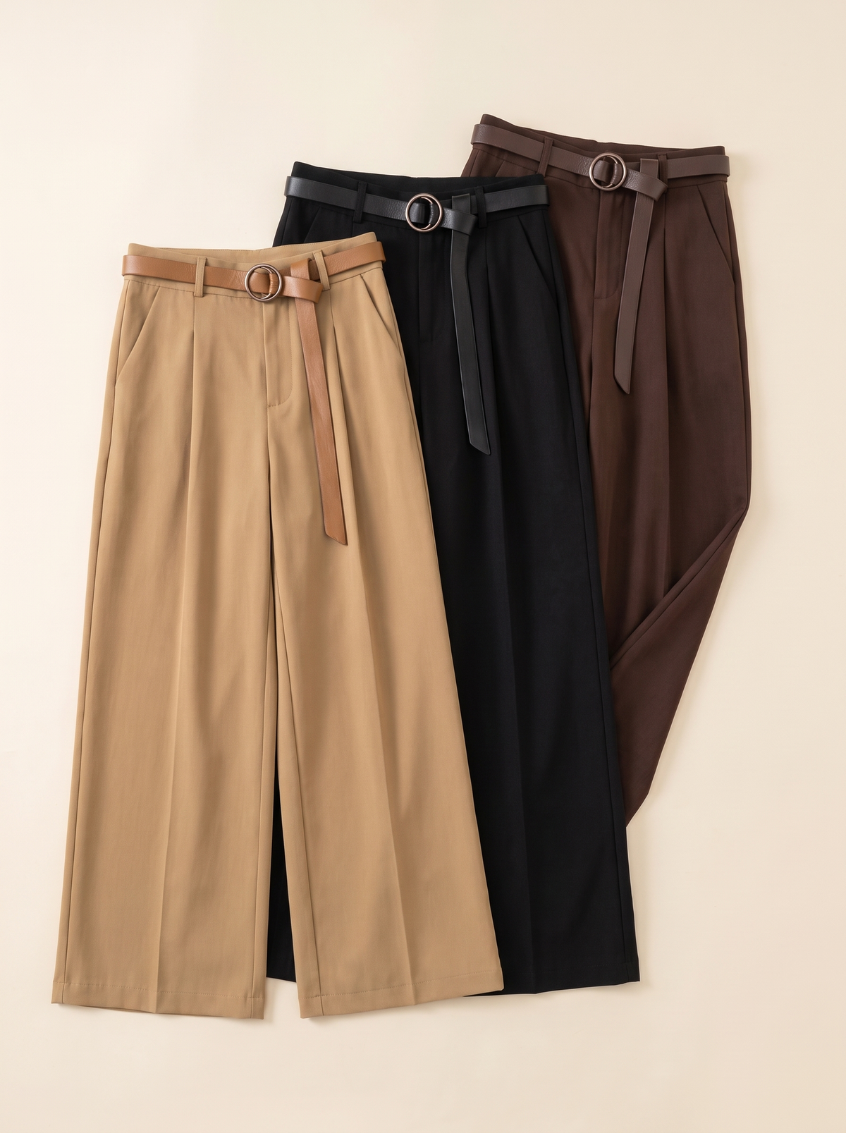 Pantalón Recto con Costuras