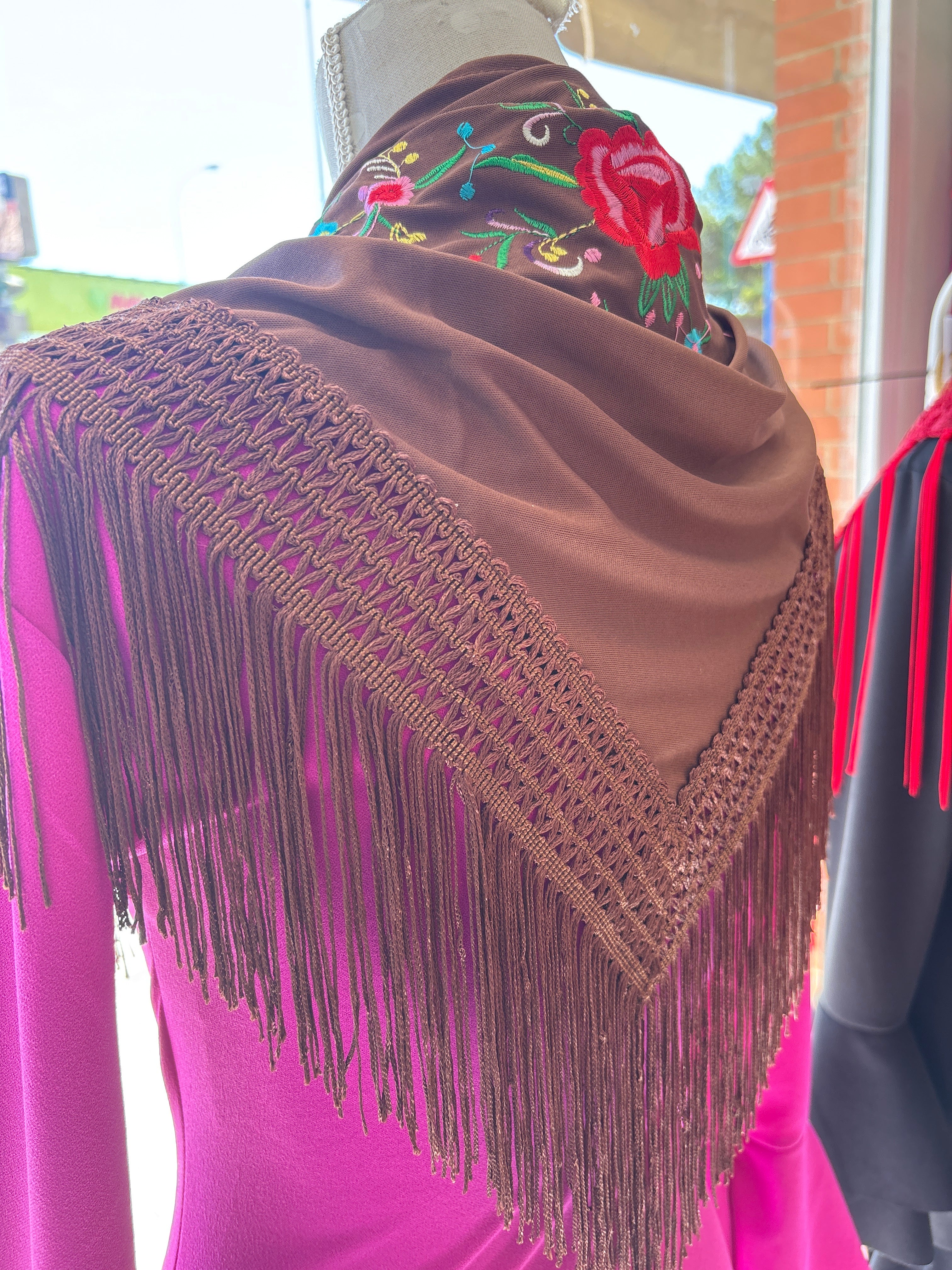 Mantoncillo polyester marron