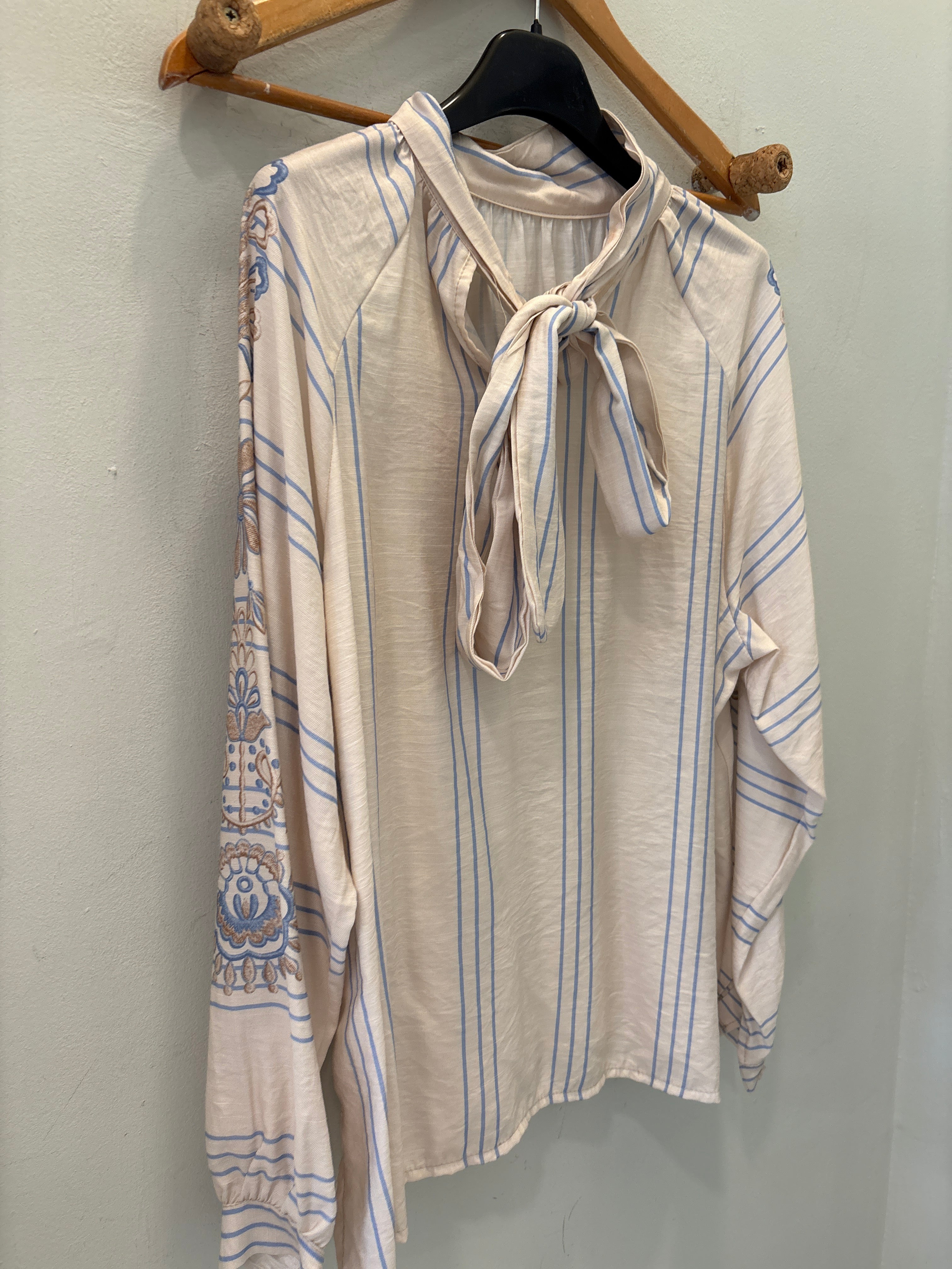 Blusa Lazo