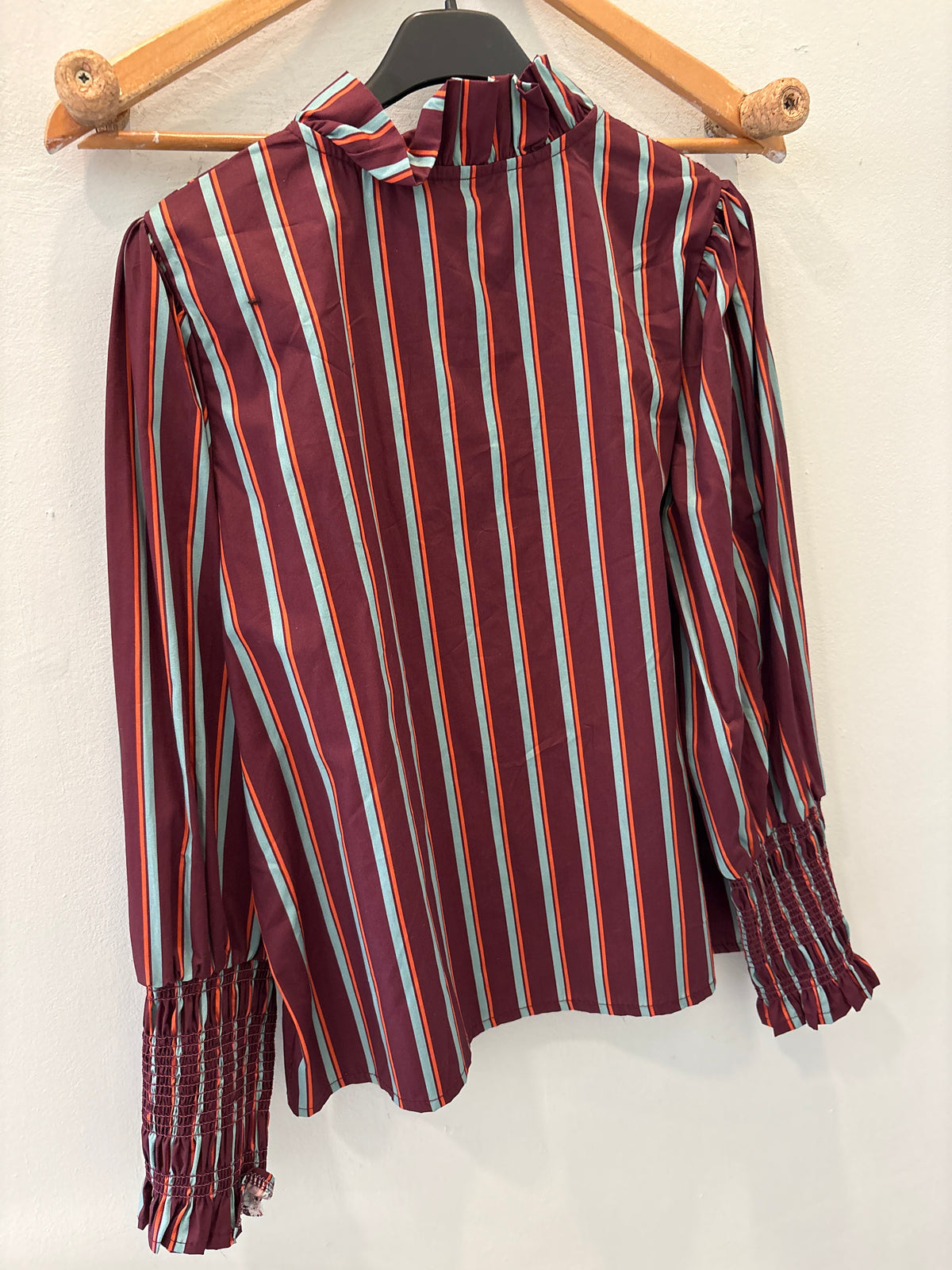 Camisa rayas y volante