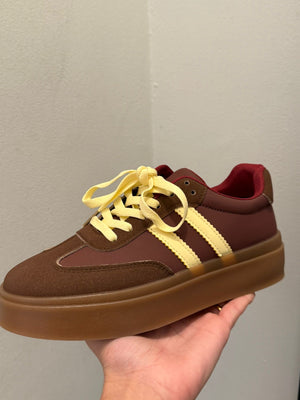 Zapatilla rayas