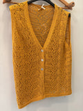 Chaleco hilo mostaza