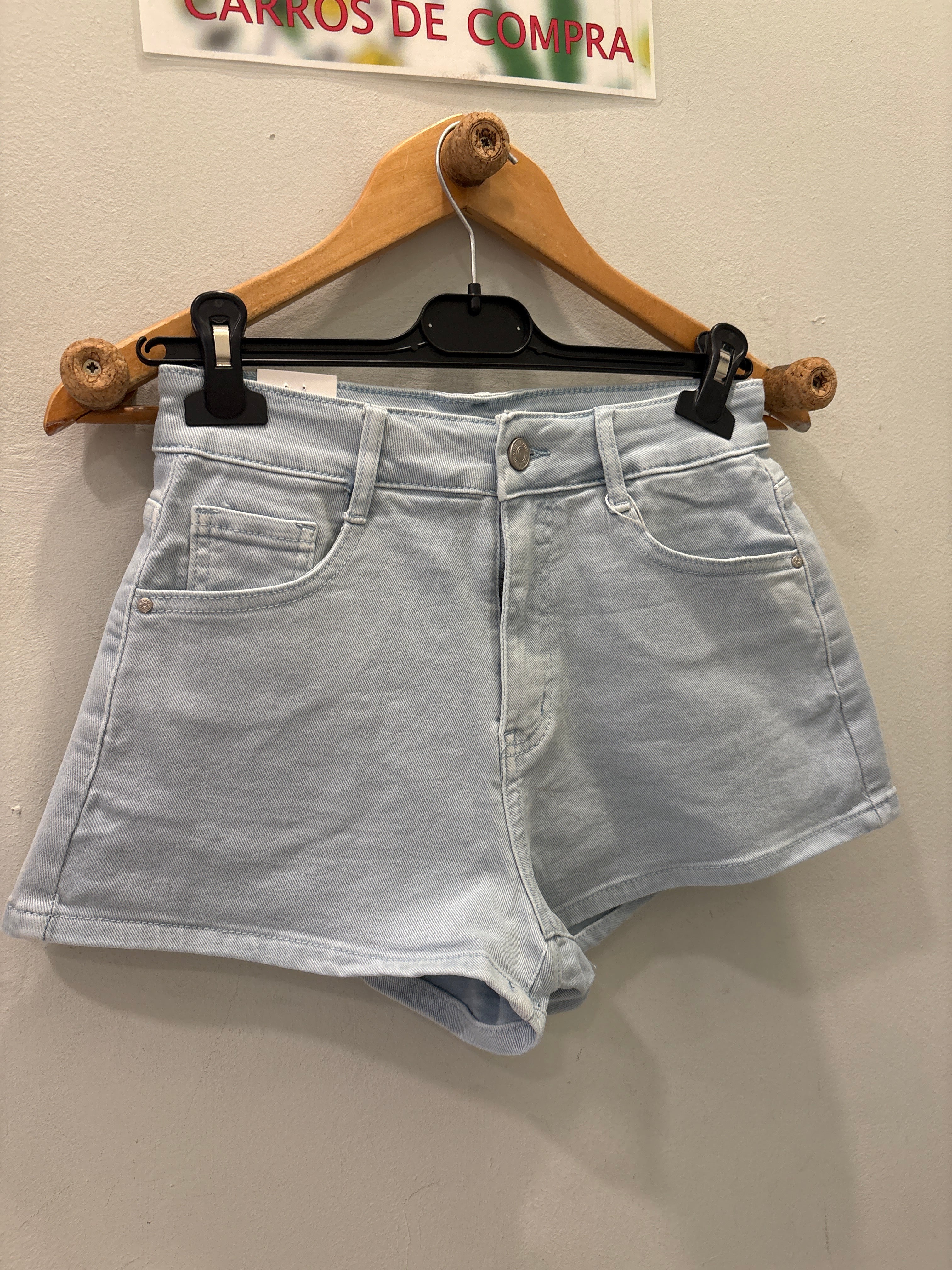 Pantalón corto elástico