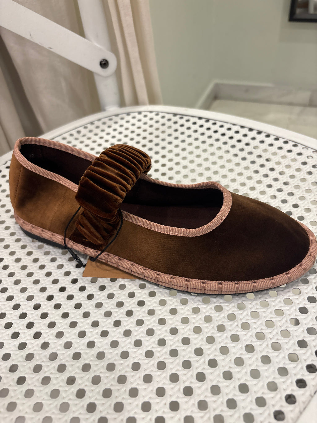 Mercedita elástico marrón y rosa