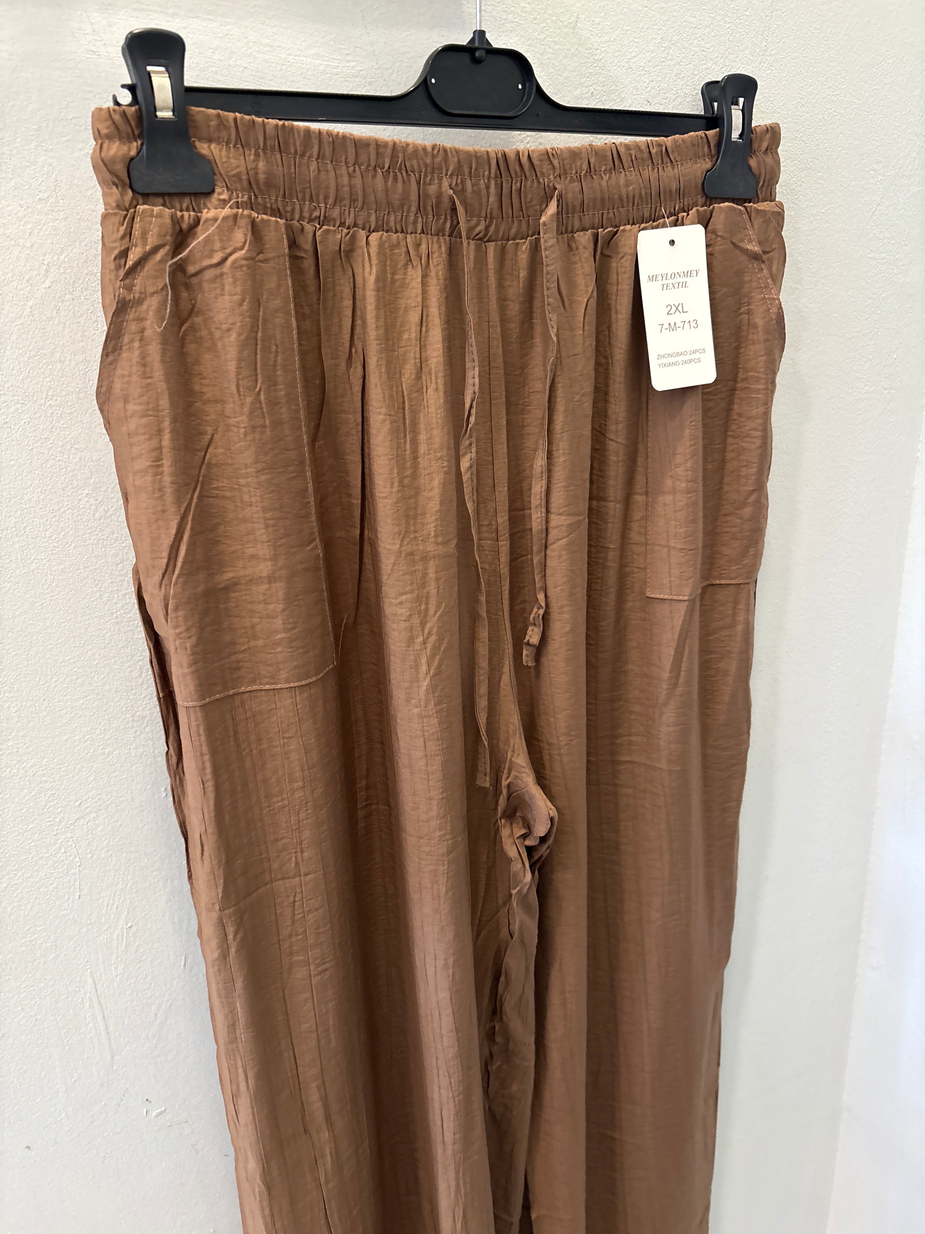 Pantalón Recto Fluido — Multicolor