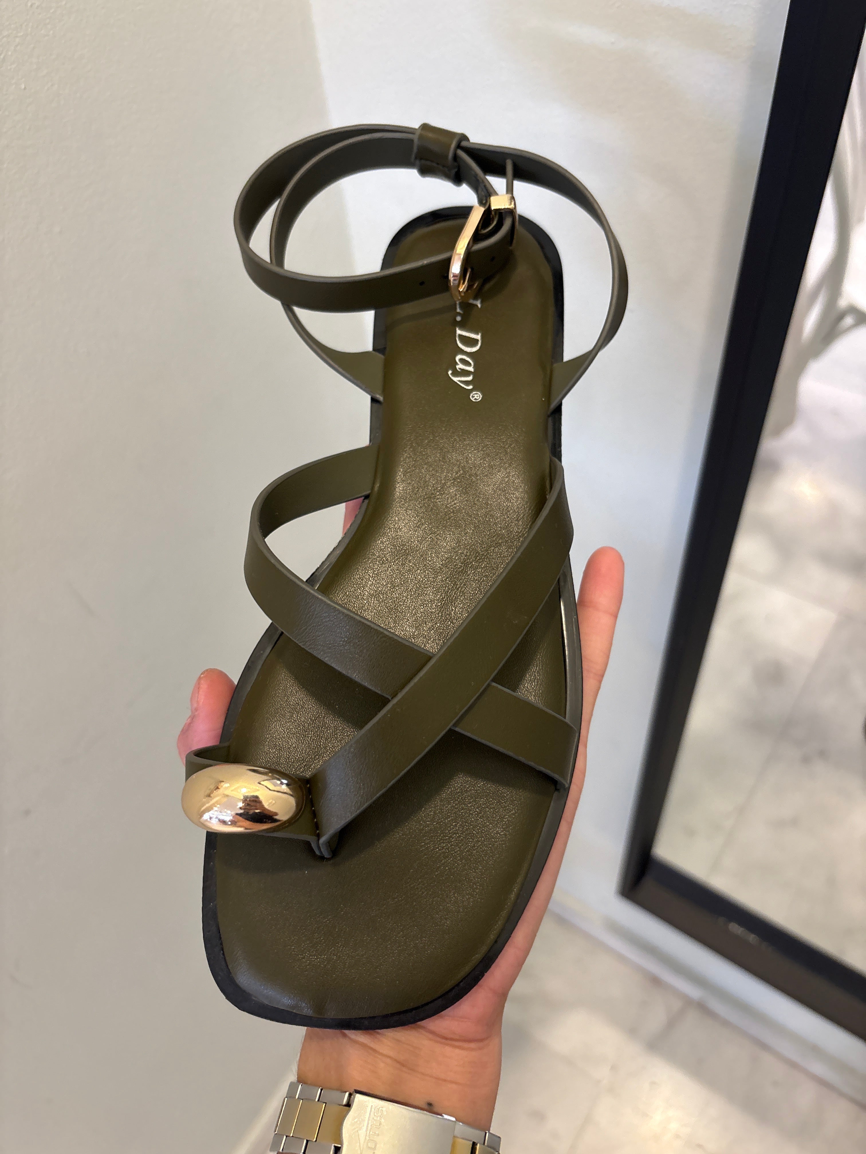 Sandalia dedo verde