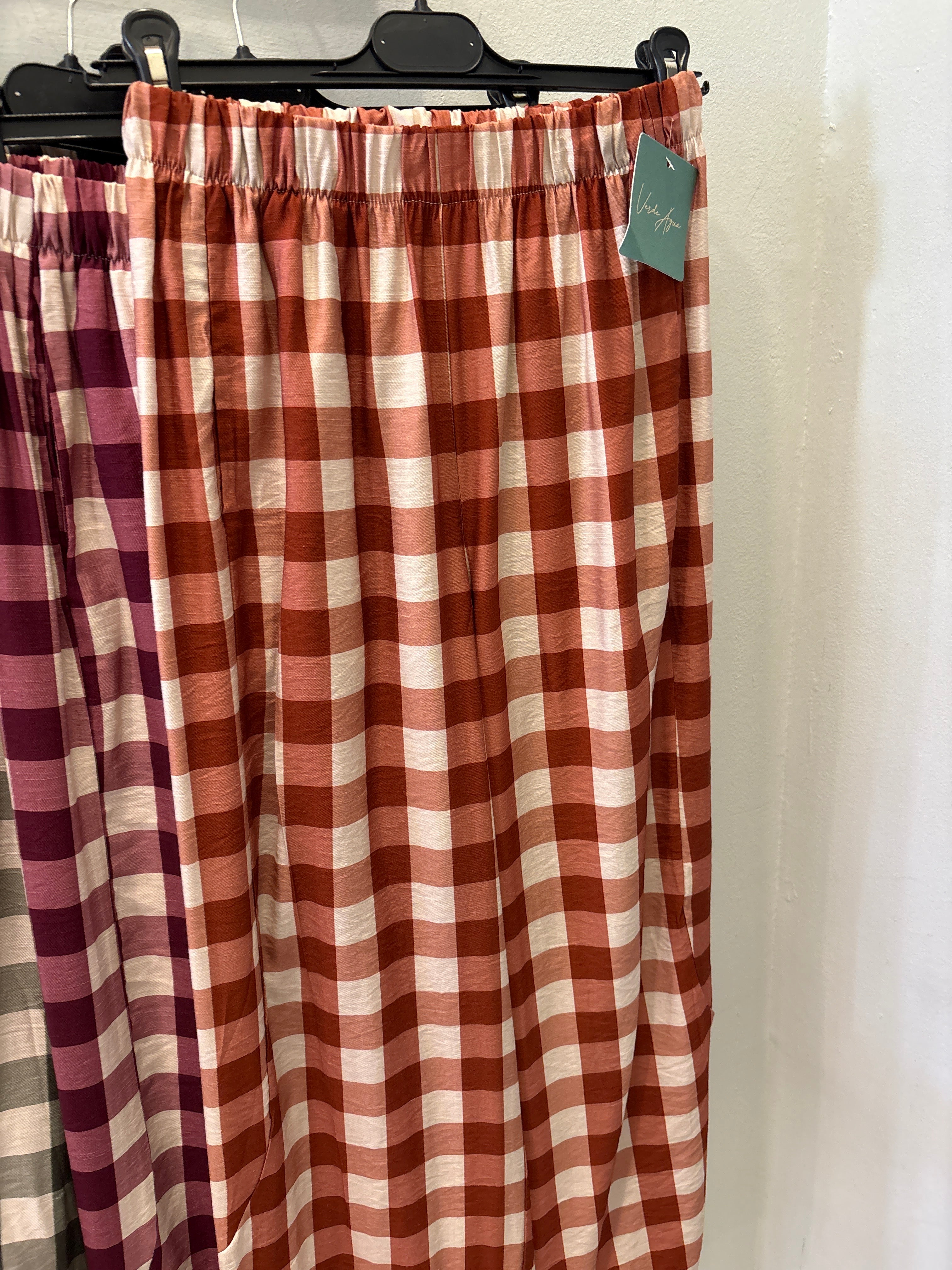 Pantalón Cuadros con Costura Lateral