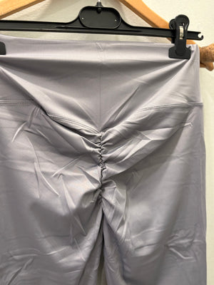 Leggin cruzado con rizo trasero