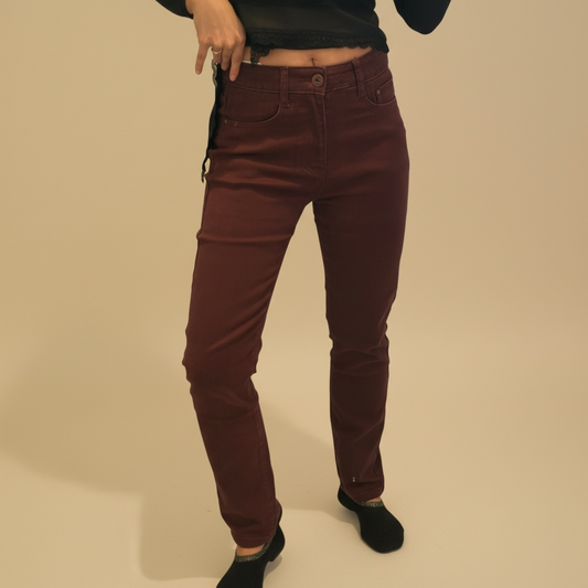 Pantalón tinto