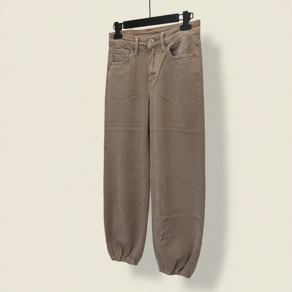 Pantalón vaquero bombacho topo
